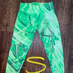 Calvin Klein Capri workout leggings!